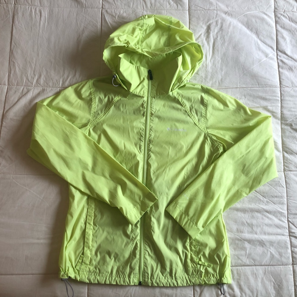 COLUMBIA Light Bright Green Omni-Shield Windbreaker / Rain Jacket (Size: Medium)